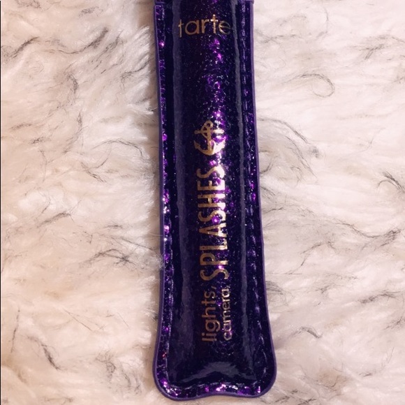 TARTE Lights, Camera, Splashes™ Waterproof Mascara - Picture 3 of 5